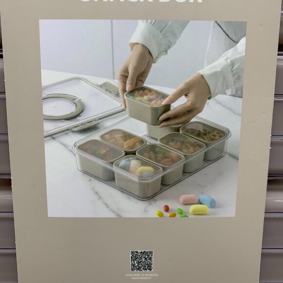 NEW CWC Cook With Color Perfect On-The-Go Snack Box with 8 Compartments w/lids - Picture 5 of 7